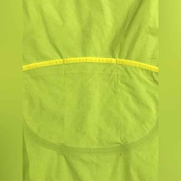LULULEMON FAST and FREE WINDBREAKER NWT SIZE 6💚 - Picture 13 of 16
